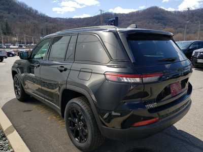 2025 Jeep Grand Cherokee, $42525. Photo 12