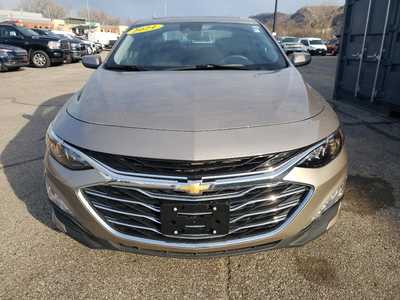 2024 Chevrolet Malibu, $18850. Photo 9