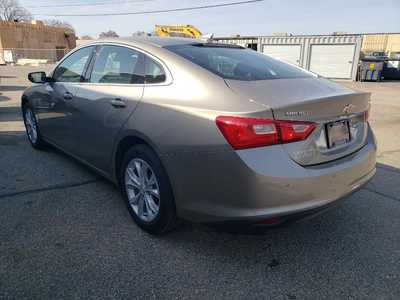 2024 Chevrolet Malibu, $18950. Photo 11