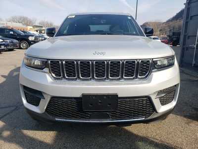2025 Jeep Grand Cherokee, $38970. Photo 12