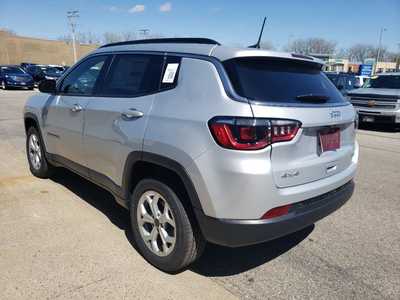2025 Jeep Compass, $27860. Photo 12