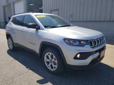 2025 Jeep Compass, $27860. Photo 1