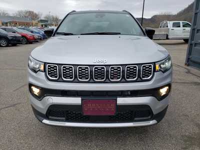 2025 Jeep Compass, $31335. Photo 10