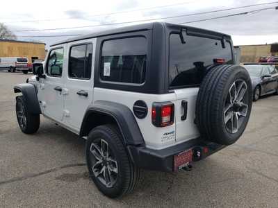 2025 Jeep Wrangler, $47650. Photo 11