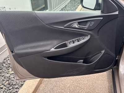 2024 Chevrolet Malibu, $18850. Photo 12