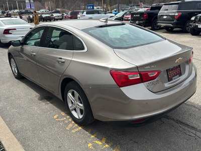 2024 Chevrolet Malibu, $18850. Photo 8