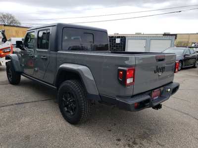 2021 Jeep Gladiator, $29490. Photo 11