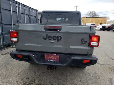 2021 Jeep Gladiator, $29490. Photo 12