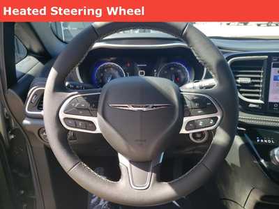 2025 Chrysler Pacifica, $44220. Photo 6