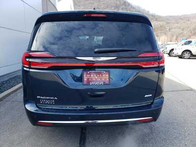2025 Chrysler Pacifica, $42635. Photo 12