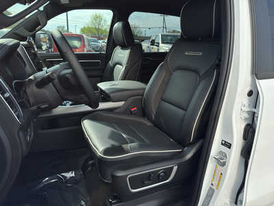 2025 RAM 1500 Crew Cab, $61978. Photo 9