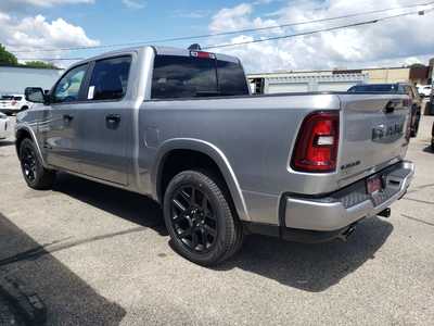 2025 RAM 1500 Crew Cab, $59737. Photo 4