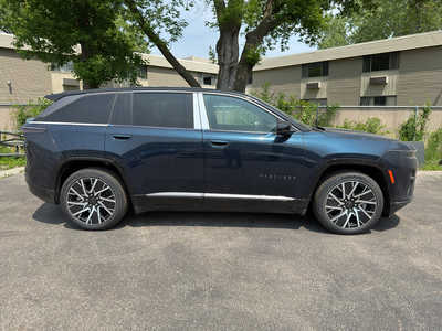 2025 Jeep Wagoneer, $57114. Photo 2