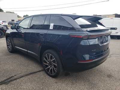 2025 Jeep Wagoneer, $57114. Photo 4