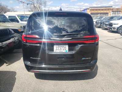 2023 Chrysler Pacifica, $24450. Photo 2