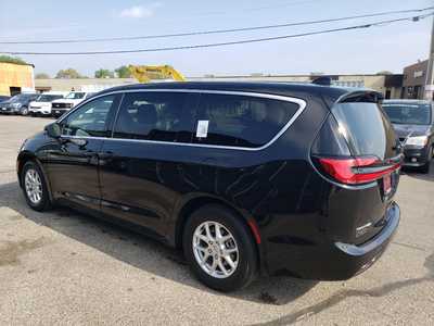 2023 Chrysler Pacifica, $24450. Photo 4