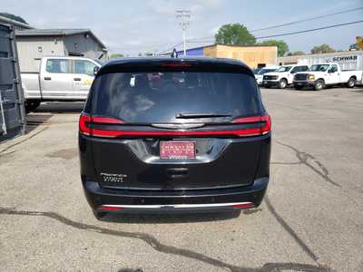 2023 Chrysler Pacifica, $24450. Photo 5