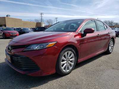 2019 Toyota Camry, $14990. Photo 6