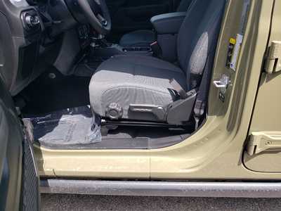 2025 Jeep Gladiator, $44997. Photo 11