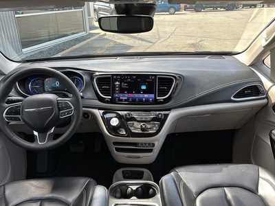 2023 Chrysler Pacifica, $24999. Photo 3