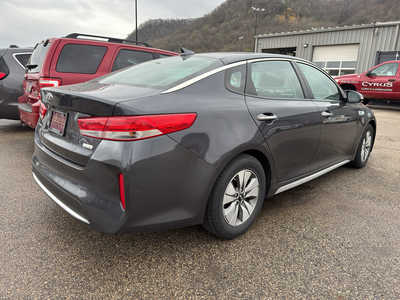 2017 Kia Optima, $8990. Photo 3