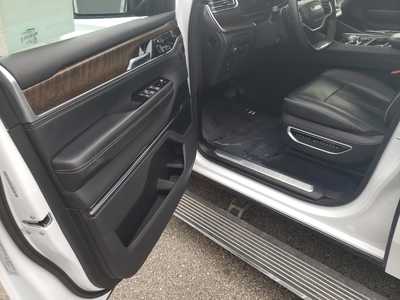 2023 Jeep Grand Wagoneer, $61450. Photo 10
