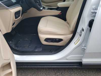 2025 Jeep Grand Cherokee, $45846. Photo 10