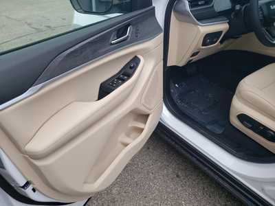 2025 Jeep Grand Cherokee, $45846. Photo 9