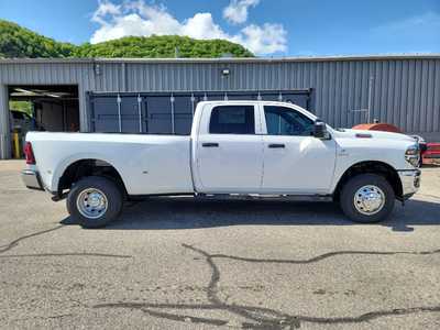 2025 RAM 3500 Crew Cab, $69425. Photo 10