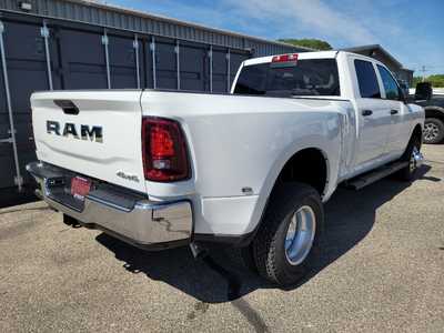 2025 RAM 3500 Crew Cab, $69425. Photo 9