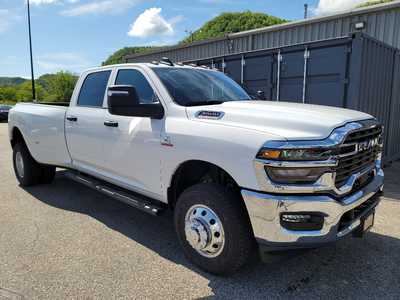 2025 RAM 3500 Crew Cab, $69425. Photo 1
