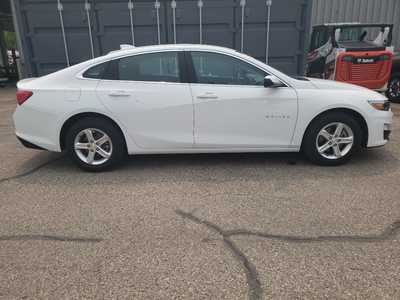 2024 Chevrolet Malibu, $18850. Photo 8