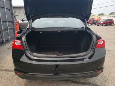 2024 Chevrolet Malibu, $18650. Photo 6