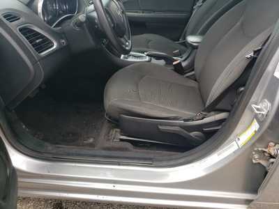 2014 Dodge Avenger, $8490. Photo 11