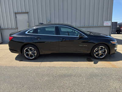 2024 Chevrolet Malibu, $19250. Photo 2