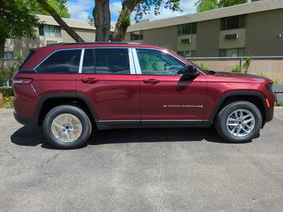 2025 Jeep Grand Cherokee, $40678. Photo 2