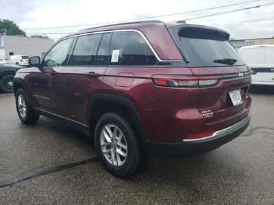 2025 Jeep Grand Cherokee, $40678. Photo 4