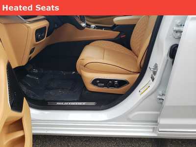 2025 Jeep Grand Cherokee L, $64301. Photo 2
