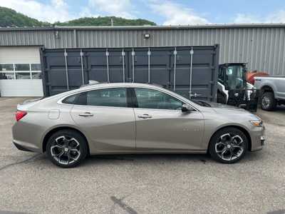 2024 Chevrolet Malibu, $19950. Photo 2