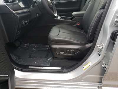 2025 Jeep Grand Cherokee, $54311. Photo 11