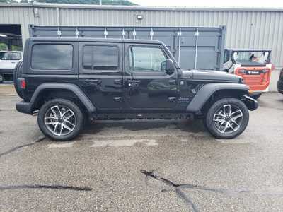 2025 Jeep Wrangler, $51670. Photo 8