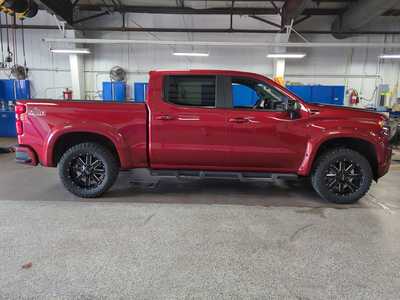 2022 Chevrolet 1500 Crew Cab, $49990. Photo 2
