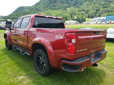 2022 Chevrolet 1500 Crew Cab, $49490. Photo 5