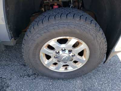 2015 Chevrolet 3500 Crew Cab, $25990. Photo 12