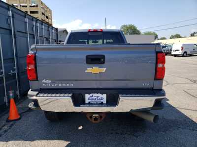 2015 Chevrolet 3500 Crew Cab, $25990. Photo 9