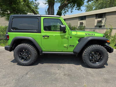 2025 Jeep Wrangler, $43082. Photo 2