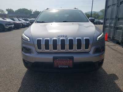 2017 Jeep Cherokee, $12990. Photo 2