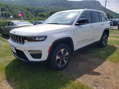 2024 Jeep Grand Cherokee, $30490. Photo 3