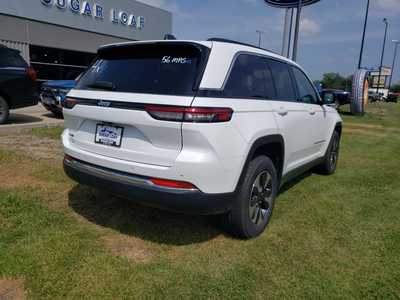 2024 Jeep Grand Cherokee, $30490. Photo 6
