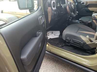 2025 Jeep Wrangler, $43893. Photo 9